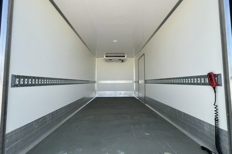 Iveco Daily 35S18 Winda_750kg Chłodnia -29 C/+29 C GWARANCJA 3.0/180KM zdjęcie 10