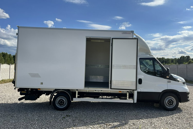 Iveco Daily 35S18 Winda_750kg Chłodnia -29 C/+29 C GWARANCJA 3.0/180KM zdjęcie 7