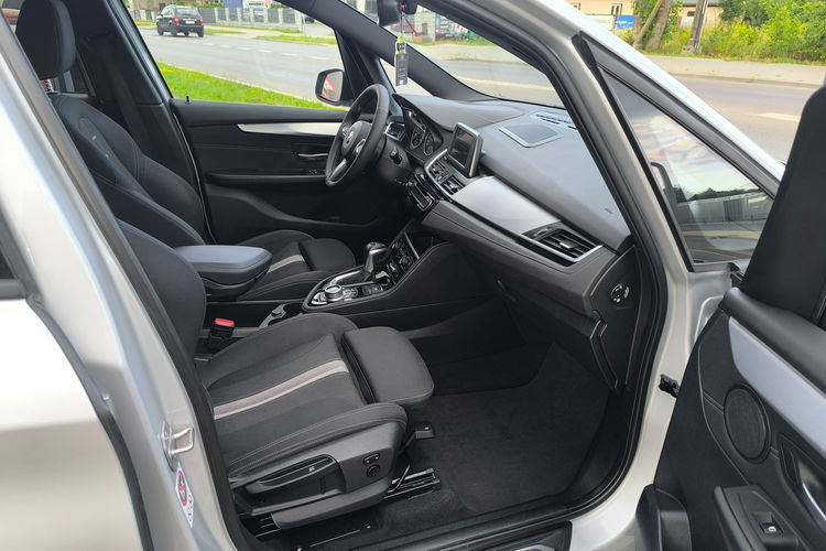 BMW 220 2.0i 198KM Sport Mpakiet zdjęcie 24