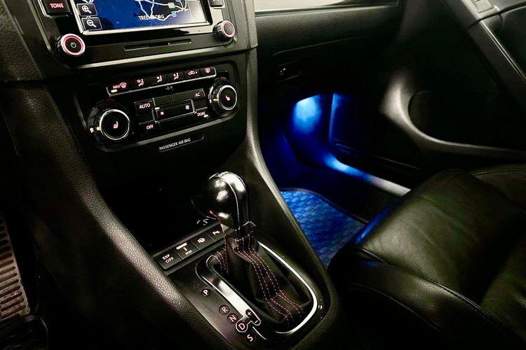 Volkswagen Golf 2.0GTI DSG max opcja full serwis nowy rozrząd skóry Navi xenon gwaran. zdjęcie 10