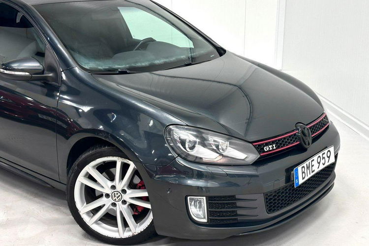 Volkswagen Golf 2.0GTI DSG max opcja full serwis nowy rozrząd skóry Navi xenon gwaran. zdjęcie 5