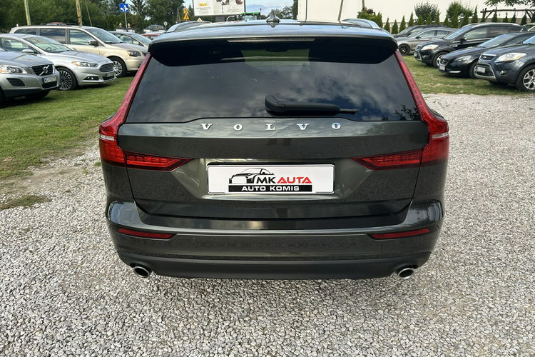 Volvo V60 Super stan Benzyna + Hybryda zdjęcie 6