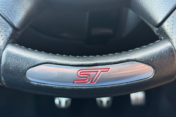 Ford Focus ST 250 Recaro zdjęcie 24