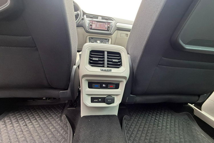 Volkswagen Tiguan Polski salon, automat, LED, podgrzewane fotele, panorama zdjęcie 28