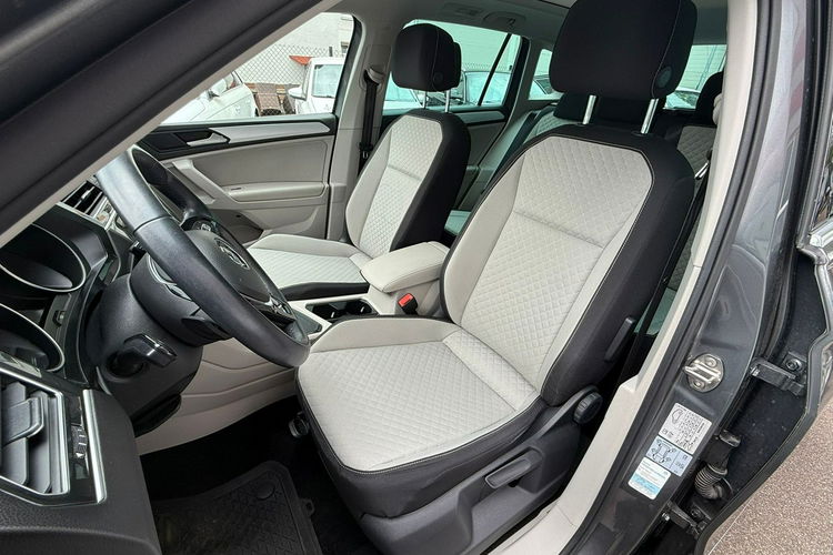 Volkswagen Tiguan Polski salon, automat, LED, podgrzewane fotele, panorama zdjęcie 36