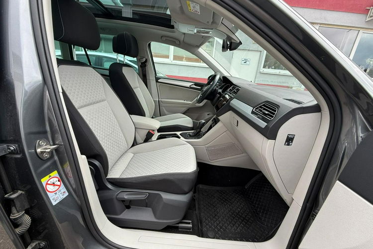 Volkswagen Tiguan Polski salon, automat, LED, podgrzewane fotele, panorama zdjęcie 40