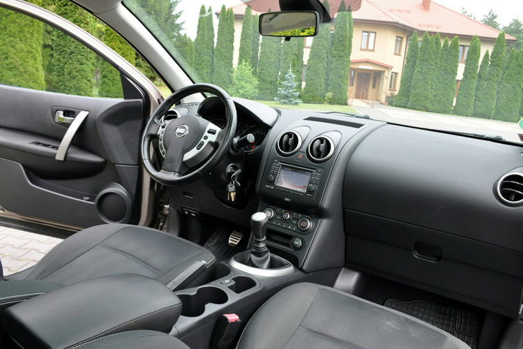 Nissan Qashqai+2 2.0i(141KM) Lift Duża Navi Kamera 7-Foteli Klimatronik Panorama Alu18" zdjęcie 25