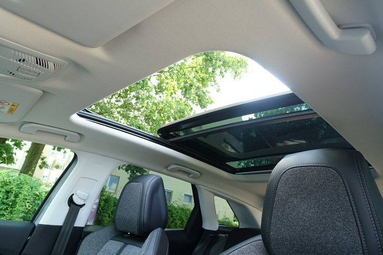 Peugeot 3008 Fv Marża Szklany Dach - Bardzo Bogata Opcja 2.0HDI 150KM zdjęcie 15