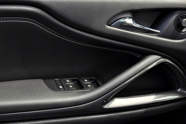 Opel Zafira 2.0d(170KM) Lift Xenon Led Navi Kamera 7-Foteli Welur 2xPark Alu18"ASO zdjęcie 36