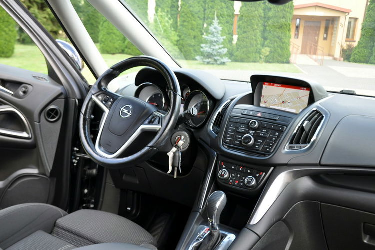 Opel Zafira 2.0d(170KM) Lift Xenon Led Navi Kamera 7-Foteli Welur 2xPark Alu17"ASO zdjęcie 26