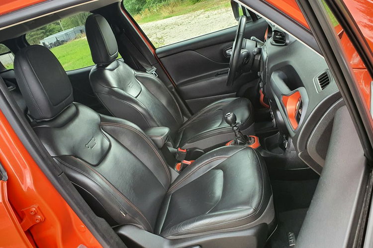 Jeep Renegade 1.4T 140KM # LIMITED # Navi # Skóra # KeyLess # Super Stan zdjęcie 7
