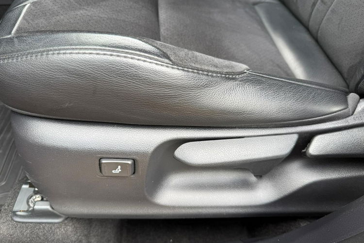 Toyota C-HR navi, kamera, automat, gwarancja zdjęcie 18