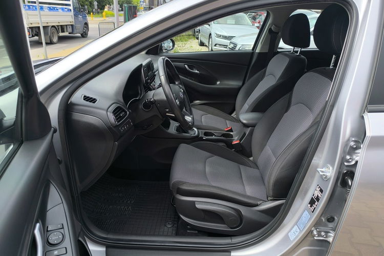 Hyundai i30 1.5DPi 16V 110KM Klimatyzacja Czujniki Parkowania Salon Polska zdjęcie 17