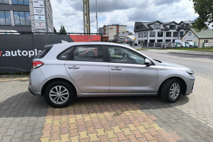 Hyundai i30 1.5DPi 16V 110KM Klimatyzacja Czujniki Parkowania Salon Polska zdjęcie 3