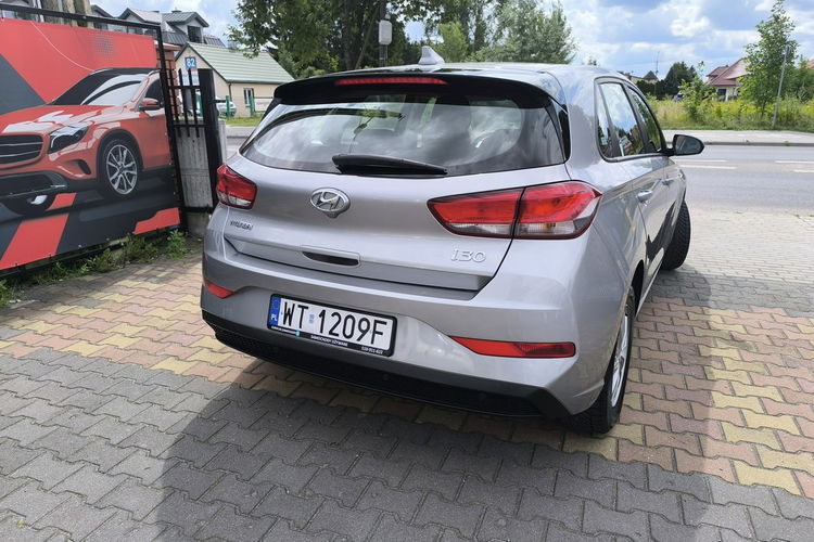 Hyundai i30 1.5DPi 16V 110KM Klimatyzacja Czujniki Parkowania Salon Polska zdjęcie 6