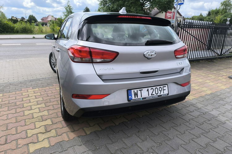 Hyundai i30 1.5DPi 16V 110KM Klimatyzacja Czujniki Parkowania Salon Polska zdjęcie 7