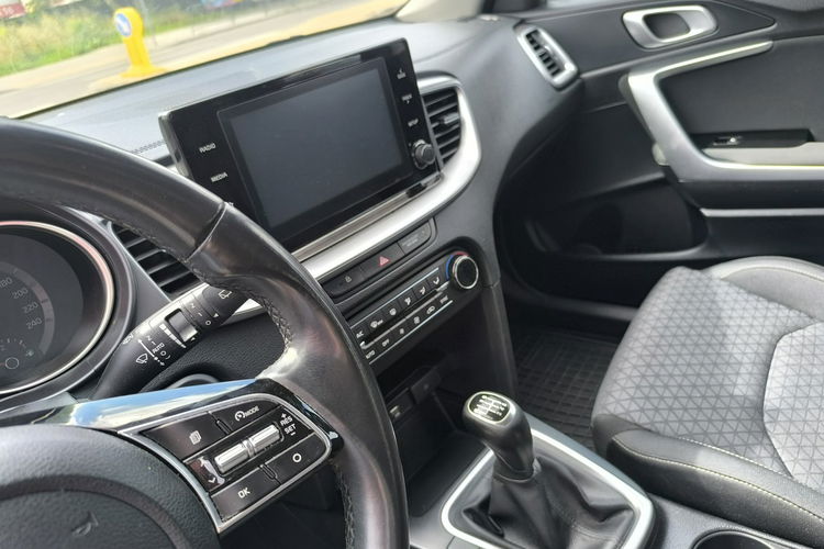 Kia Cee'd 1.6CRDi 116KM Klimatronic Kamera Salon Polska zdjęcie 16