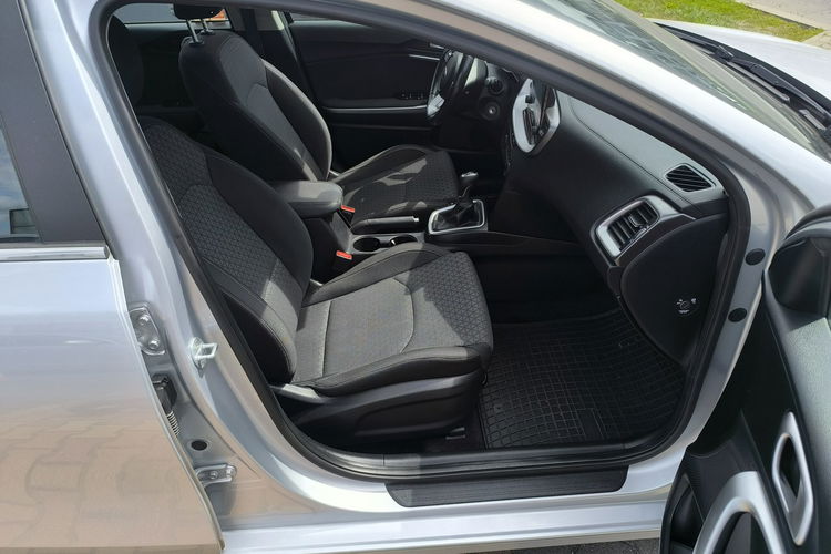 Kia Cee'd 1.6CRDi 116KM Klimatronic Kamera Salon Polska zdjęcie 24
