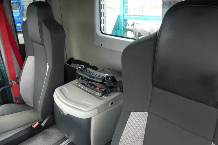 Renault D 14 / WYWROTKA + HDS HIAB 111 SKŁADANY W Z / ŁYŻKA / zdjęcie 24