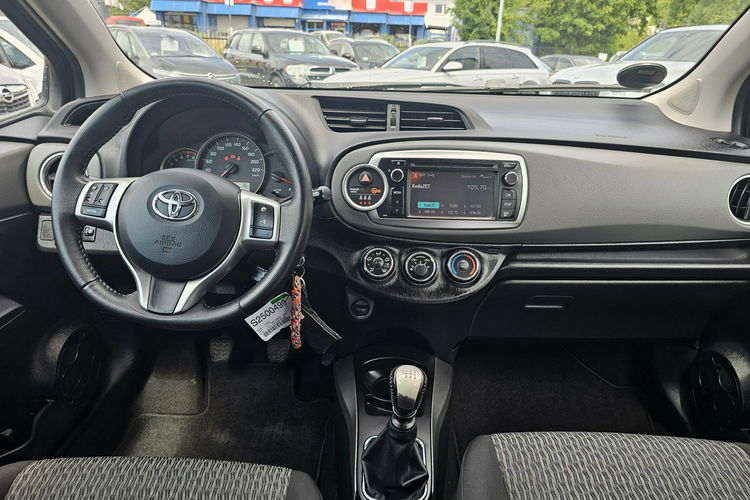 Yaris Kamera cofania, alufelgi, serwisoawany Toyota,  zdjęcie 25