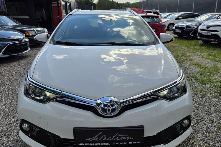 Toyota Auris 1.8 HSD 136KM Kamera Bezwypadkowy zdjęcie 2