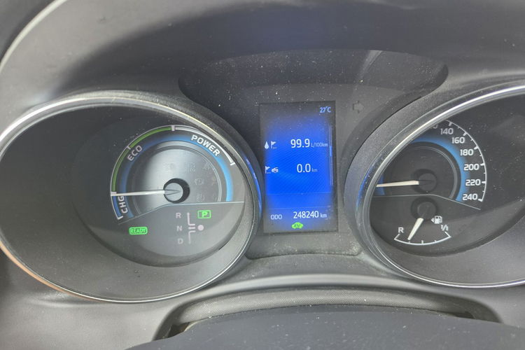 Toyota Auris 1.8 HSD 136KM Kamera Bezwypadkowy zdjęcie 21