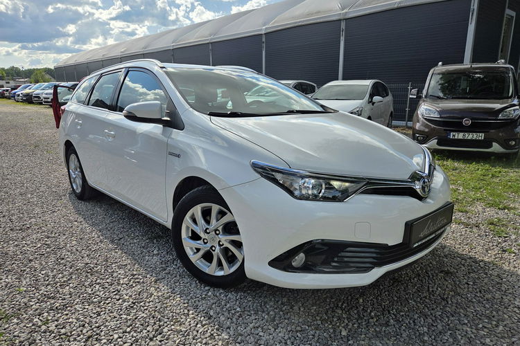 Toyota Auris 1.8 HSD 136KM Kamera Bezwypadkowy zdjęcie 3
