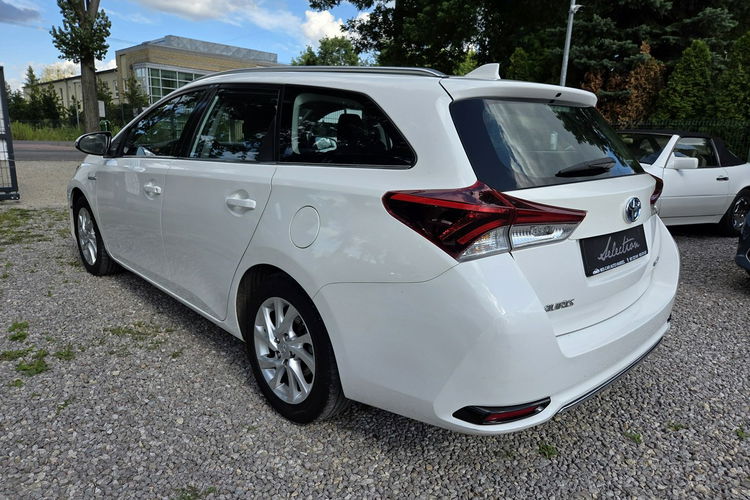Toyota Auris 1.8 HSD 136KM Kamera Bezwypadkowy zdjęcie 7