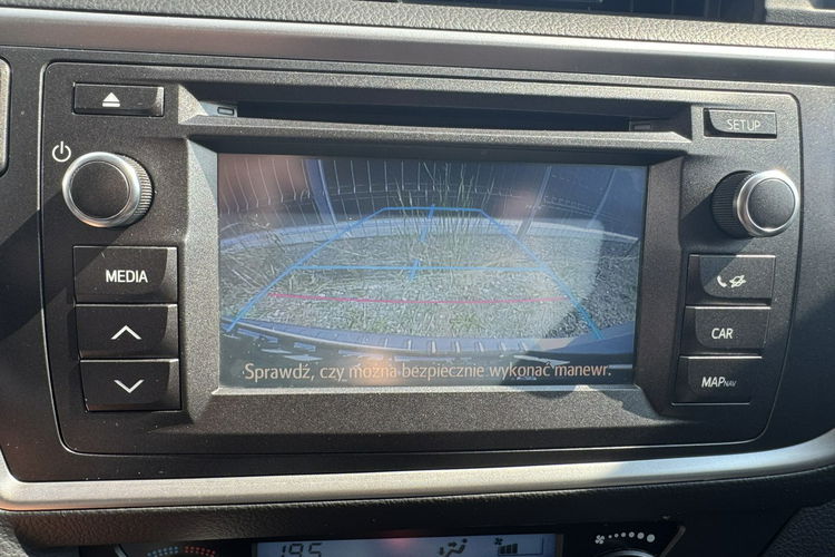 Toyota Auris 1.8 HSD 136KM Kamera Serwis Bardzo ładny zdjęcie 13