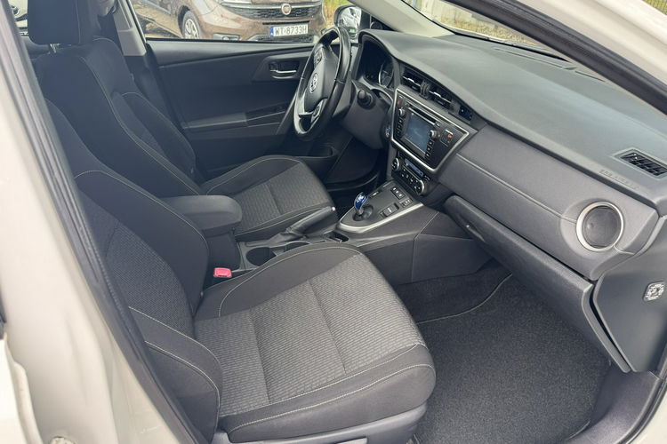 Toyota Auris 1.8 HSD 136KM Kamera Serwis Bardzo ładny zdjęcie 8