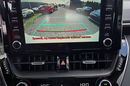 Toyota Corolla 1.8 HSD Ast. Pasa Distronic kamera Navi Grzane fotele Serwis zdjęcie 13