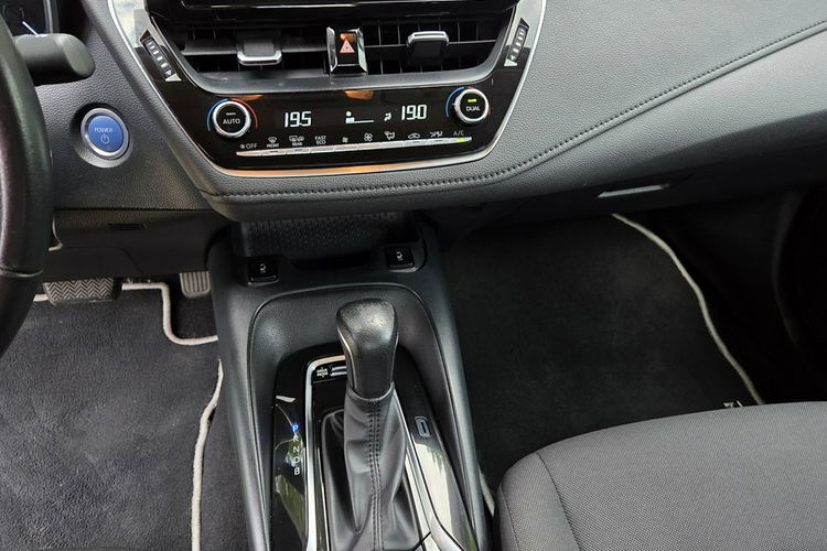 Toyota Corolla REZERWACJ1.8 HSD 122KM Salon PL LPG Vat 23% Distronic Kamera Ast. pasa zdjęcie 19