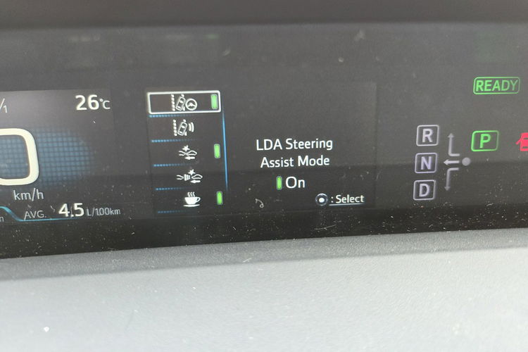 Toyota Prius 1.8 HSD 136KM Ledy Kamera Ast. Pasa Distronic Super Stan Serwis zdjęcie 18