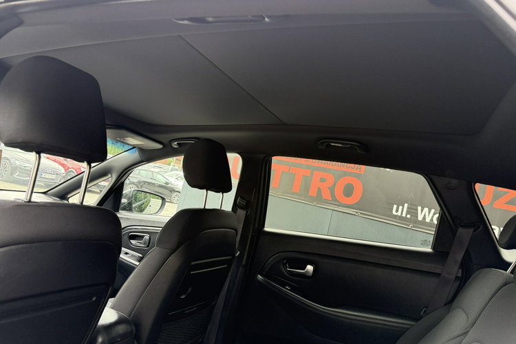 Kia Carens 7-osobowy. Kamera . Nawigacja . Panorama dach zdjęcie 17