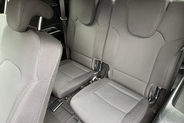 Kia Carens 7-osobowy. Kamera . Nawigacja . Panorama dach zdjęcie 22