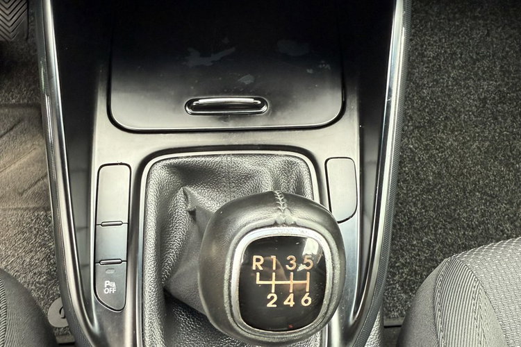 Kia Carens 7-osobowy. Kamera . Nawigacja . Panorama dach zdjęcie 30