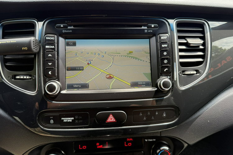 Kia Carens 7-osobowy. Kamera . Nawigacja . Panorama dach zdjęcie 37