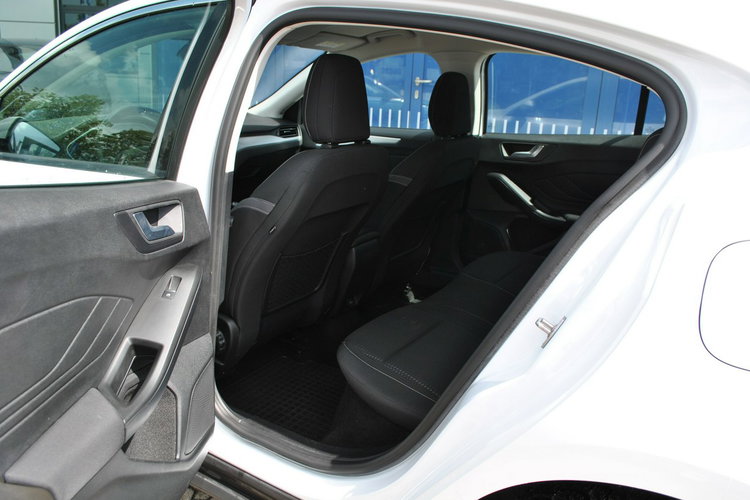 Focus Trend Edition 1, 5 EcoBlue 95KM ASO Forda Gwarancja Ford Używane zdjęcie 11