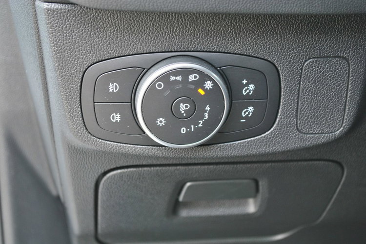 Focus Trend Edition 1, 5 EcoBlue 95KM ASO Forda Gwarancja Ford Używane zdjęcie 16