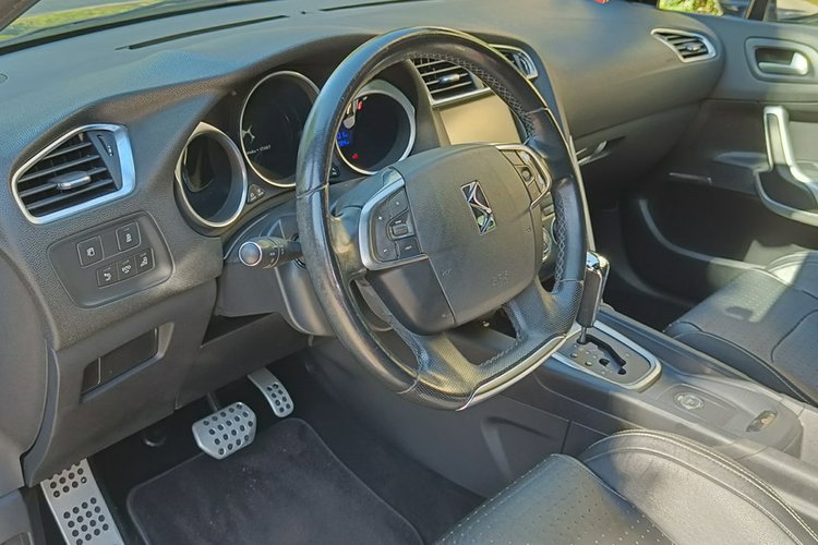 DS Automobiles DS 4 2.0 Blue-HDi SportChic, 180KM, automat, skóra, nawigacja, bezwypadkowy zdjęcie 10