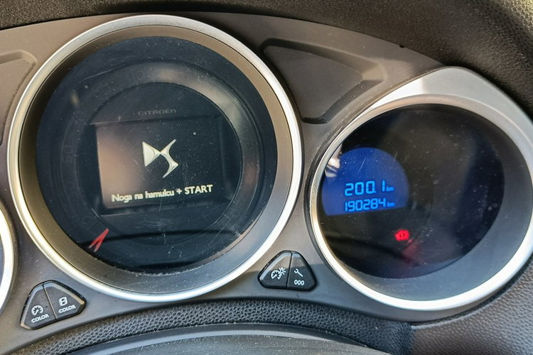 DS Automobiles DS 4 2.0 Blue-HDi SportChic, 180KM, automat, skóra, nawigacja, bezwypadkowy zdjęcie 12