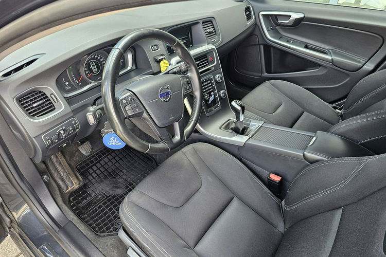 Volvo S60 kamera, serwia ASO, niski przebieg zdjęcie 16