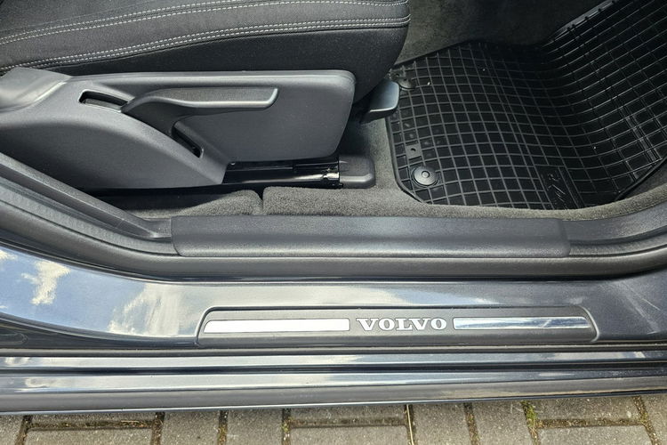 Volvo S60 kamera, serwia ASO, niski przebieg zdjęcie 20