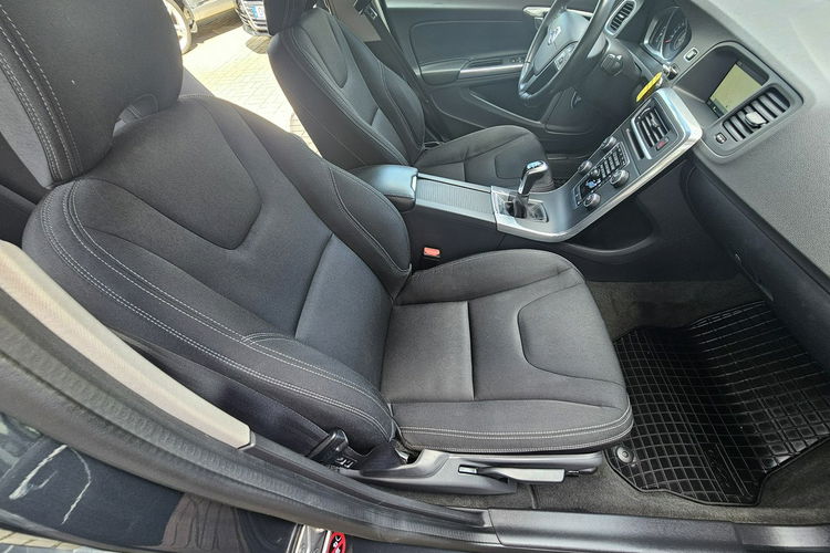 Volvo S60 kamera, serwia ASO, niski przebieg zdjęcie 9