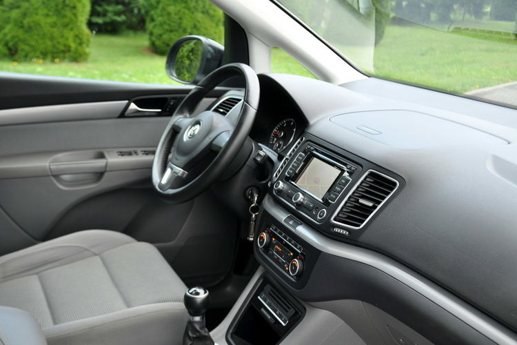 Volkswagen Sharan 2.0TDI(140KM) Navi Panorama 7-Foteli El.Fotel Welur Reling Alu16"ASO zdjęcie 18