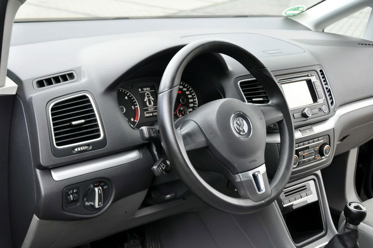 Volkswagen Sharan 2.0TDI(140KM) Navi Panorama 7-Foteli El.Fotel Welur Reling Alu16"ASO zdjęcie 24