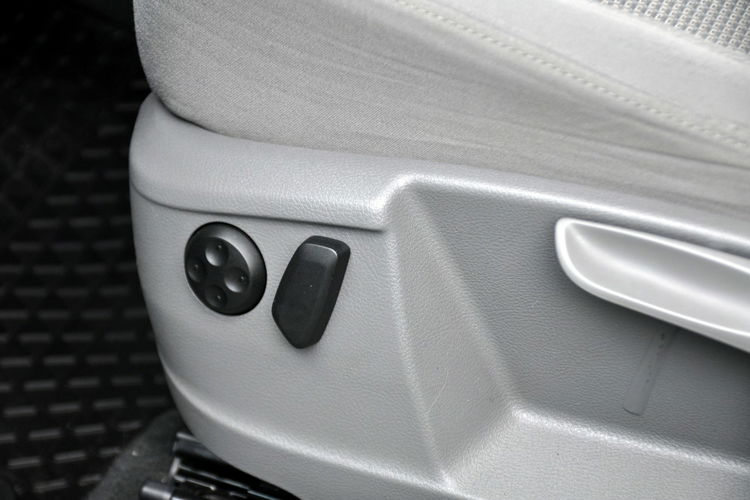 Volkswagen Sharan 2.0TDI(140KM) Navi Panorama 7-Foteli El.Fotel Welur Reling Alu16"ASO zdjęcie 25