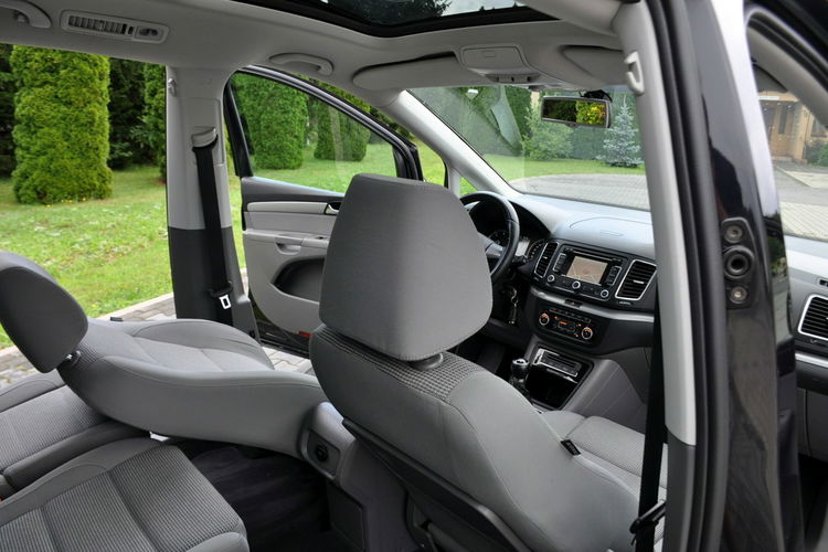 Volkswagen Sharan 2.0TDI(140KM) Navi Panorama 7-Foteli El.Fotel Welur Reling Alu16"ASO zdjęcie 27