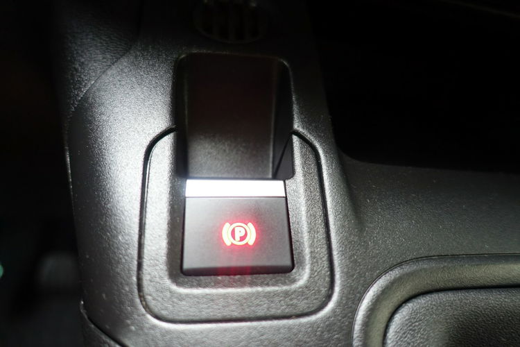 Citroen Berlingo Fv 23% Navi Czujniki Pełny Serwis Cena Brutto 47500 Gwarancja zdjęcie 27