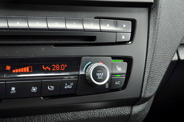 120 2.0d(143KM) Lift Wekur I Właściciel Klimatronik Alu16"ASO BMW zdjęcie 32